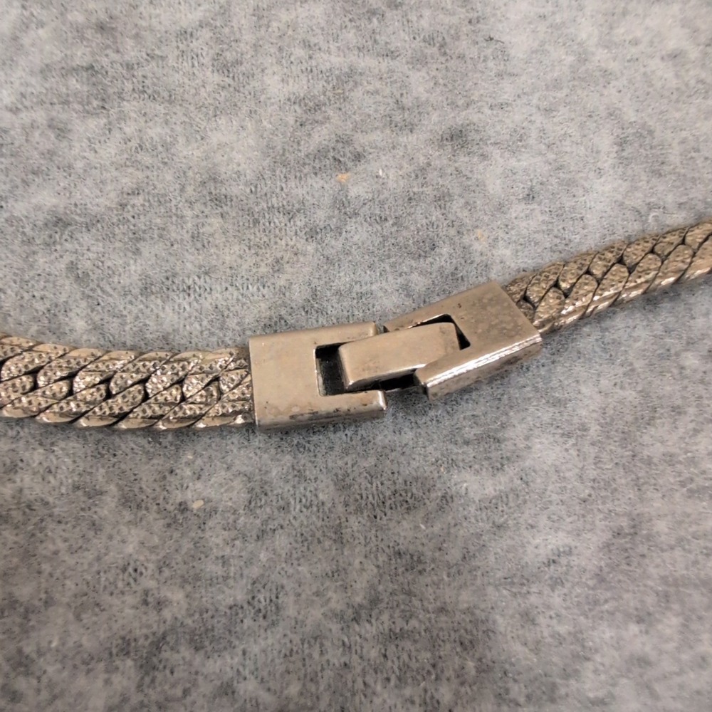 Vintage Silver Tone Textured Herringbone Flat Chain Necklace Korea J4 - Picture 3 of 6